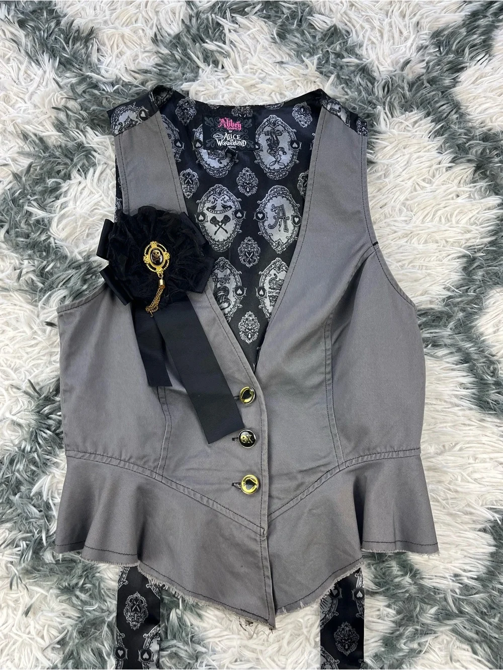 Disney Abby Dawn for Alice in Wonderland Vest Gray Size Kids Small